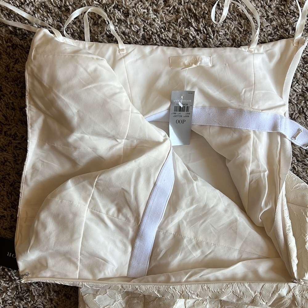 Ann Taylor Strapless Ball Gown Wedding Dress - Picture 6 of 12